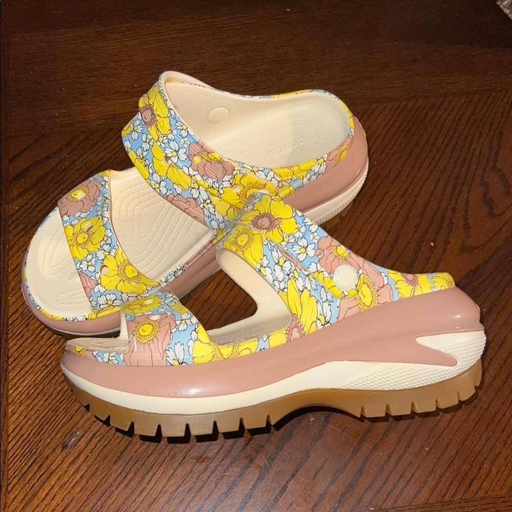 Crocs Classic Mega Crush Retro Floral Sandals Women’s Sz 8 - Picture 2 of 11